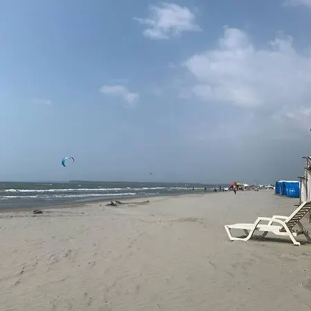 Apto panoramico Morros 922 con salida directa a la playa Cartagena